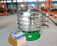超聲波振動(dòng)篩主要采用超聲波換能器，利用換能器的工作原理能夠減少物料的堵網(wǎng)情況，提高篩分產(chǎn)量。